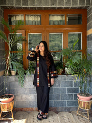Taana Baana — Black